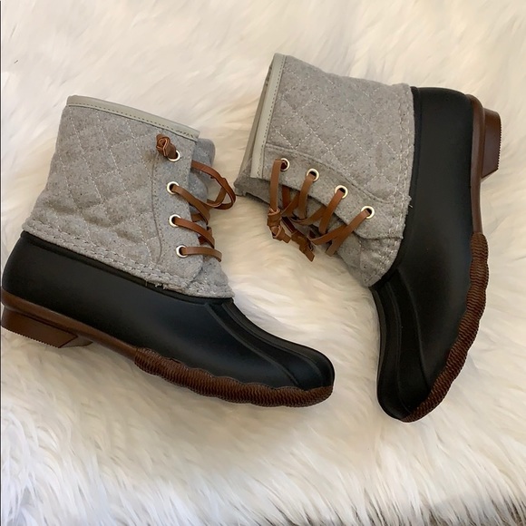 Shoes - Duck Boots